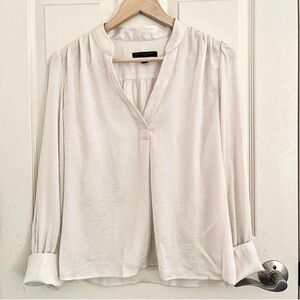 Banana Republic V Neck Puff Sleeve Blouse Off White